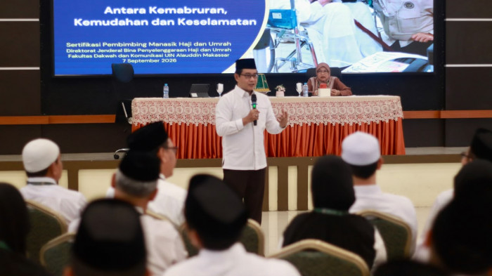 Prof. Dr. H. Afifuddin Harisa Jadi Pemateri Sertifikasi Pembimbing Manasik Haji Angkatan IV Makassar